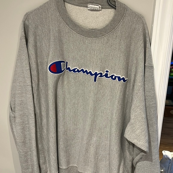 XL Champion Sweatshirt - Picture 1 of 3